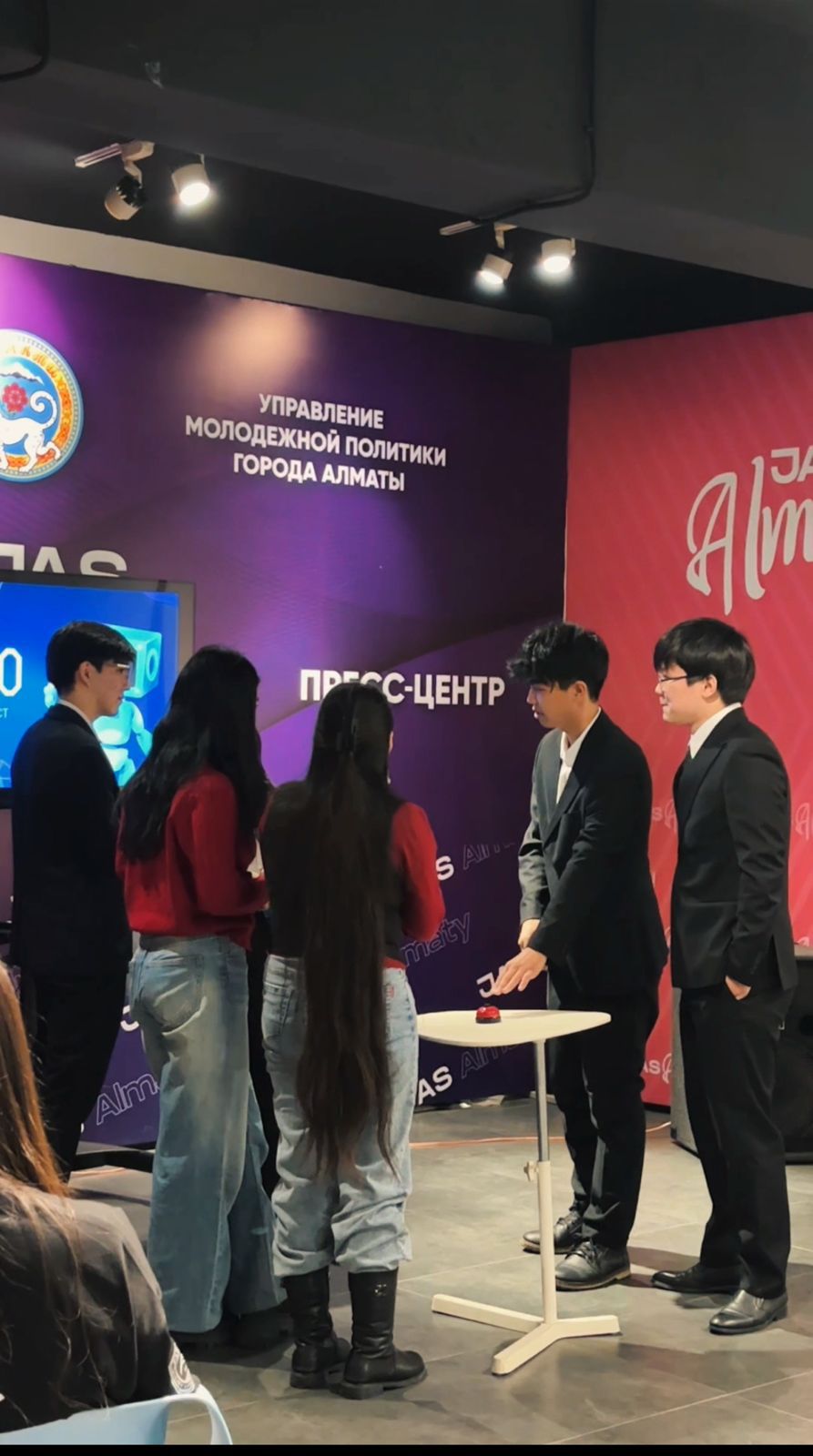 Студенттердің көзімен — сыбайлас жемқорлық